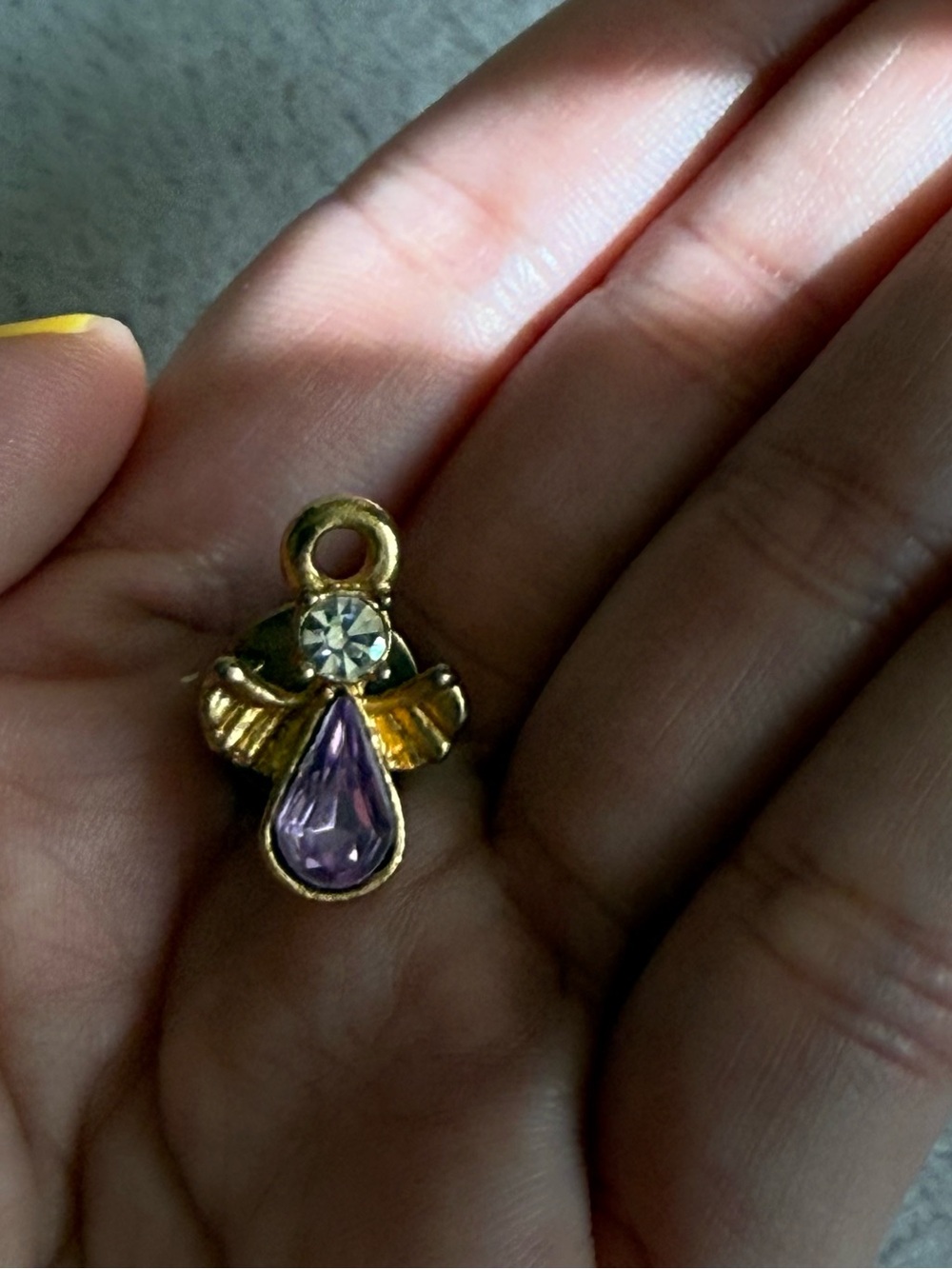 Vintage Angel Gold Purple Stone With Wings And Hat Lapel Pin